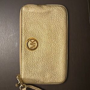 Michael Kors wristlet